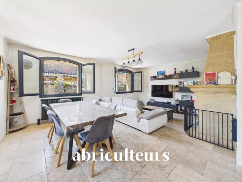 Appartement - 103 m² - 4 pièces