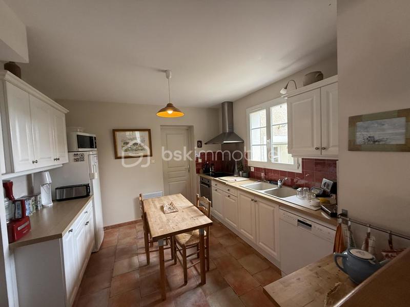 Maison traditionnelle - 131 m² - 6 pièces