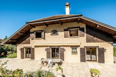 Demeure - 300 m² - 8 pièces