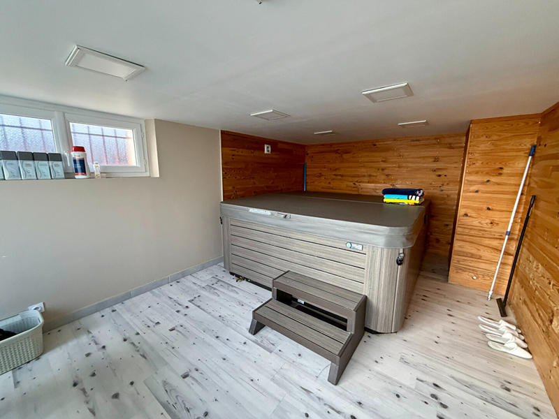 Maison - 205 m² - 7 pièces