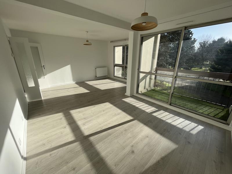 Appartement - 80 m² - 3 pièces