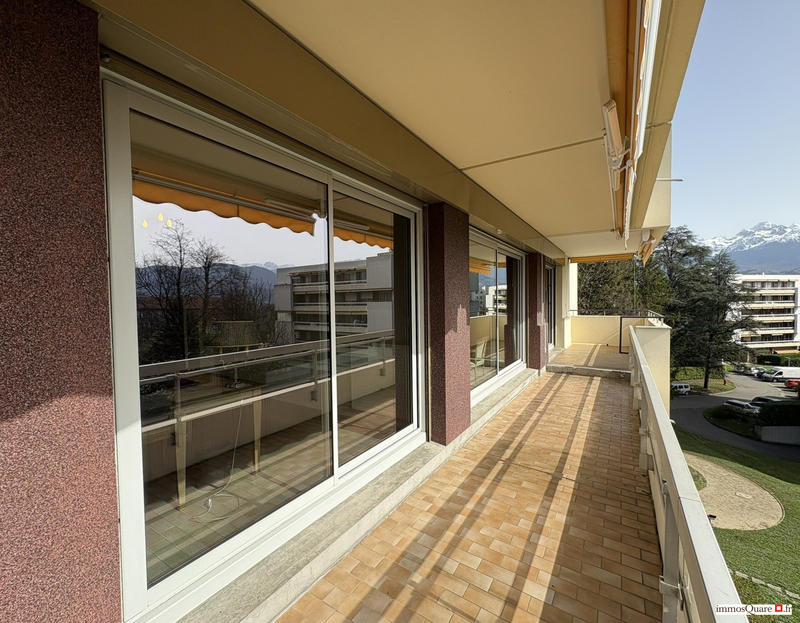 Appartement - 169 m² - 7 pièces