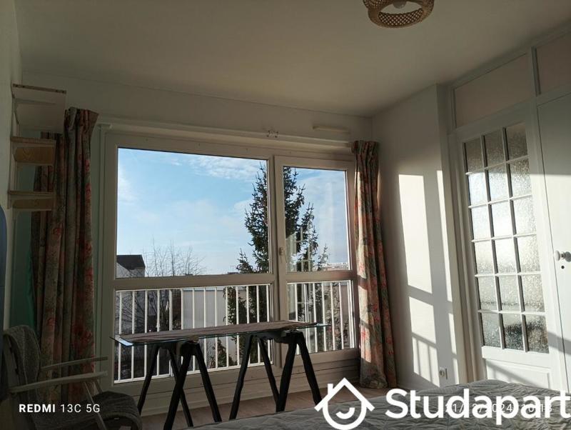 Chambre - 11 m² - 1 pièce