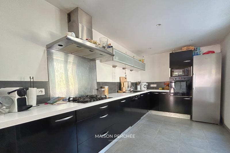 Maison - 167 m² - 8 pièces