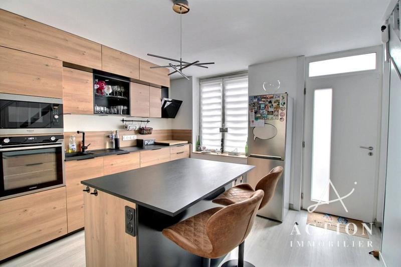 Maison - 92 m² - 4 pièces