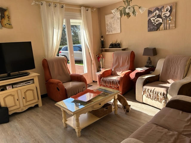 Maison - 100 m² - 6 pièces