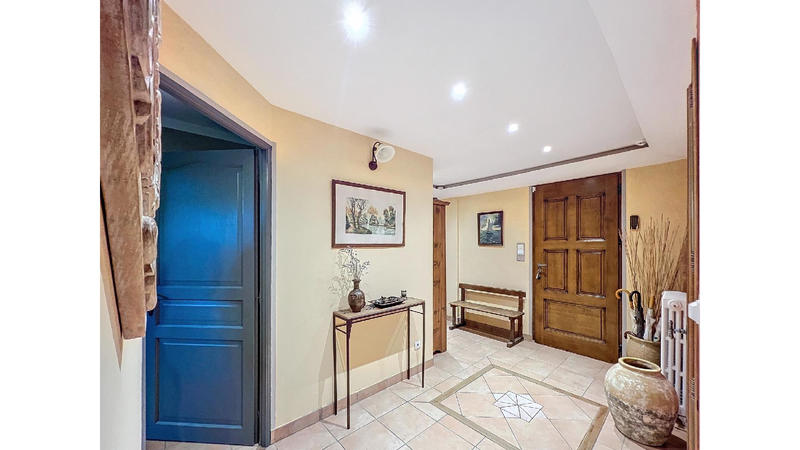 Maison - 185 m² - 7 pièces