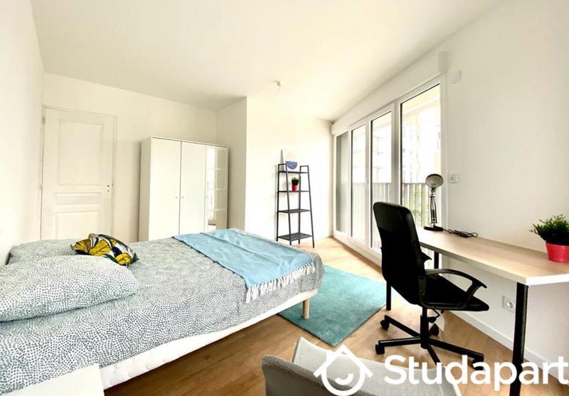 Chambre - 13 m² - 1 pièce