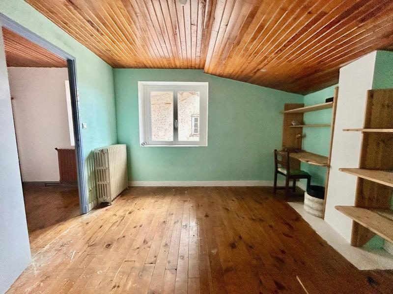 Maison - 304 m² - 11 pièces