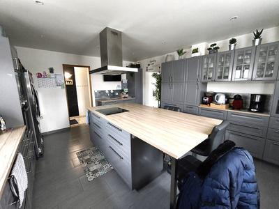 Maison - 153 m² - 6 pièces