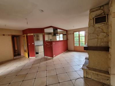 Maison - 95 m² - 6 pièces