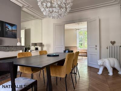 Maison bourgeoise - 270 m² - 7 pièces