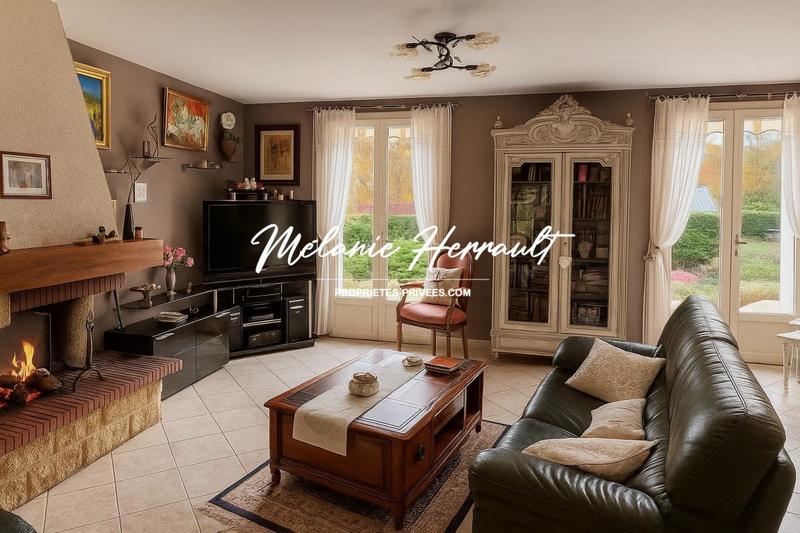 Maison - 223 m² - 9 pièces