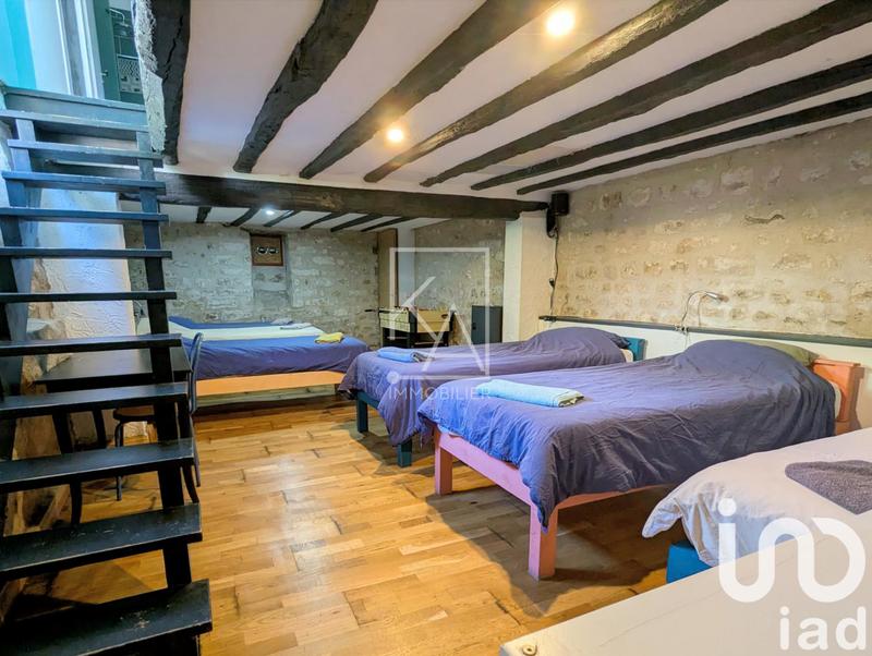 Appartement - 201 m² - 10 pièces