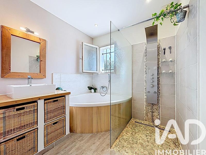 Maison - 100 m² - 5 pièces