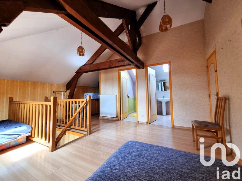 Maison - 275 m² - 10 pièces