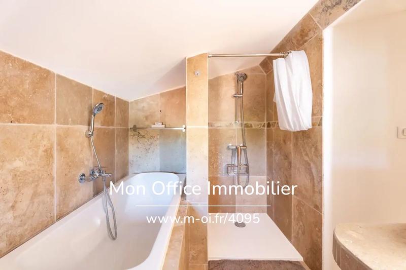 Mas - 210 m² - 10 pièces