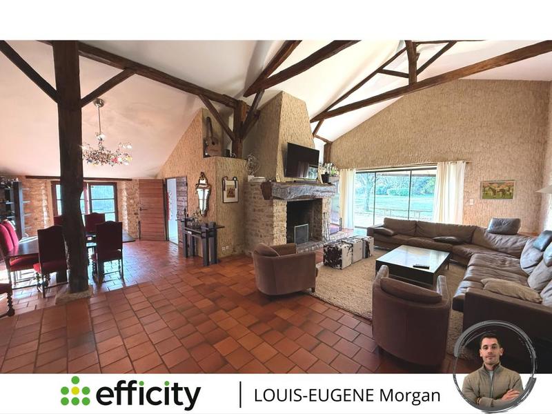 Maison d'architecte - 259 m² - 7 pièces