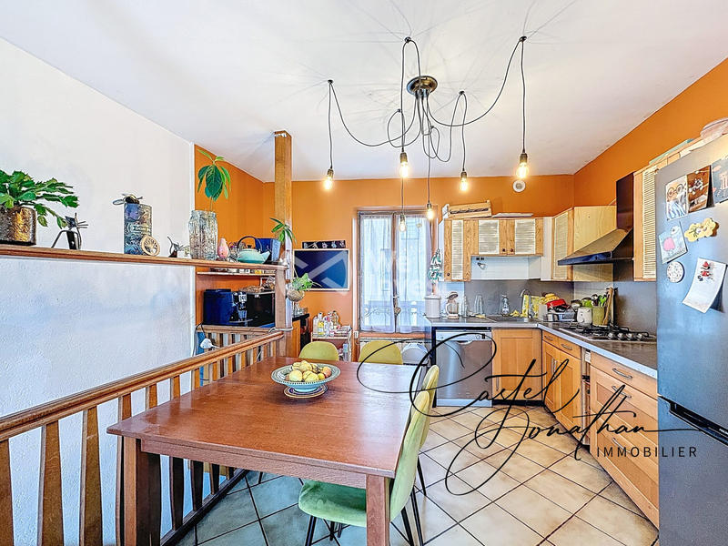 Maison - 100 m² - 3 pièces