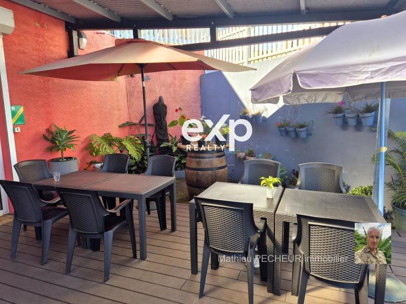 Maison - 269 m² - 10 pièces