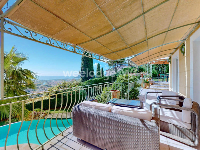 Villa - 142 m² - 5 pièces