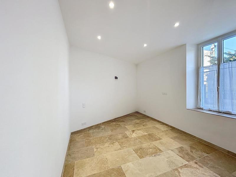 Appartement - 5 m² - 3 pièces