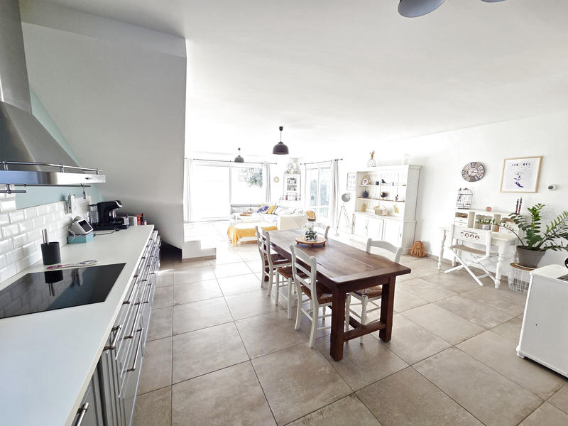 Maison - 130 m² - 4 pièces