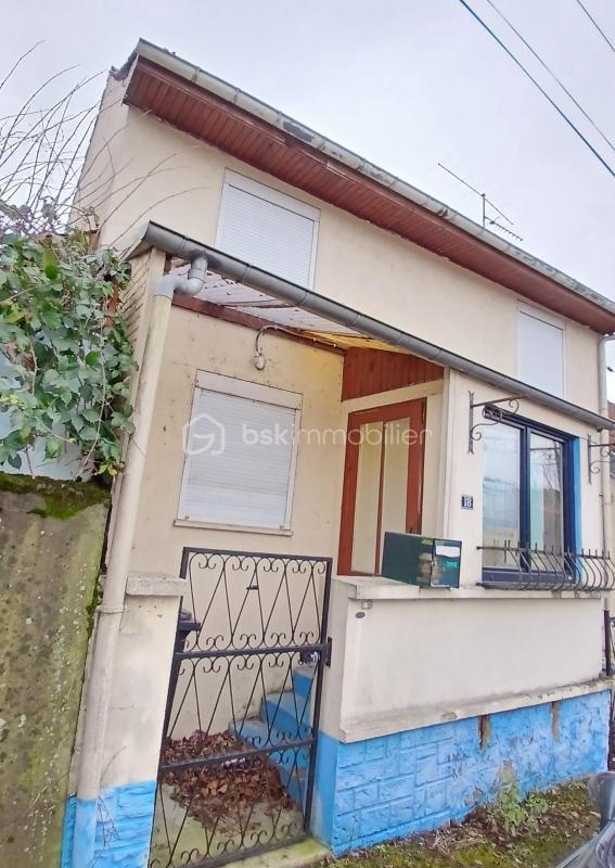 Maison de ville - 77 m² - 5 pièces