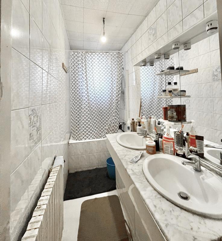 Maison - 90 m² - 3 pièces