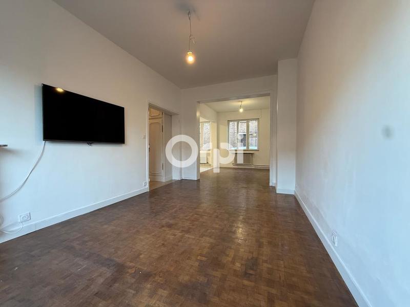 Maison - 210 m² - 10 pièces