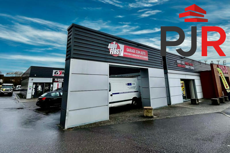 Local d'activités - 383 m²