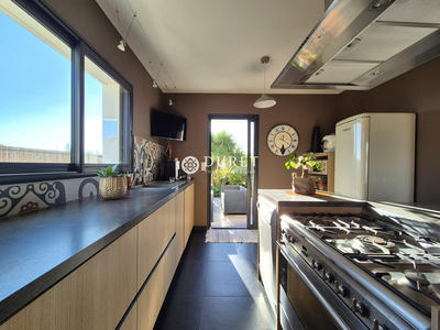 Maison - 145 m² - 4 pièces