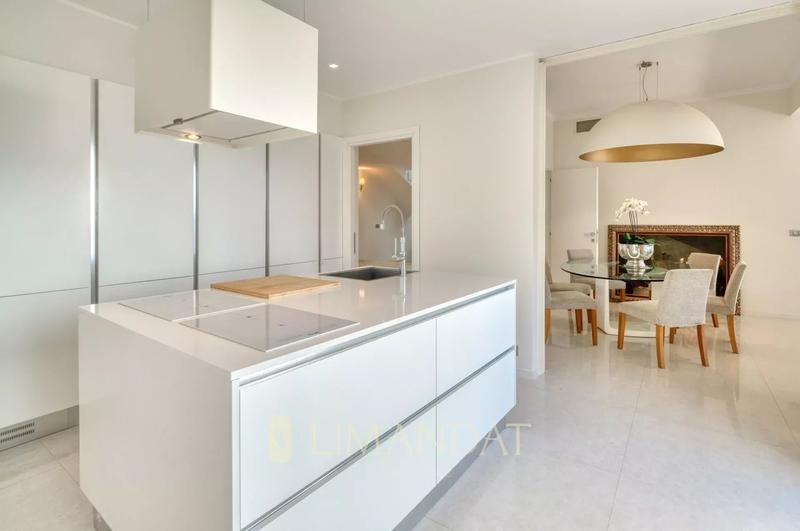 Villa - 180 m² - 5 pièces