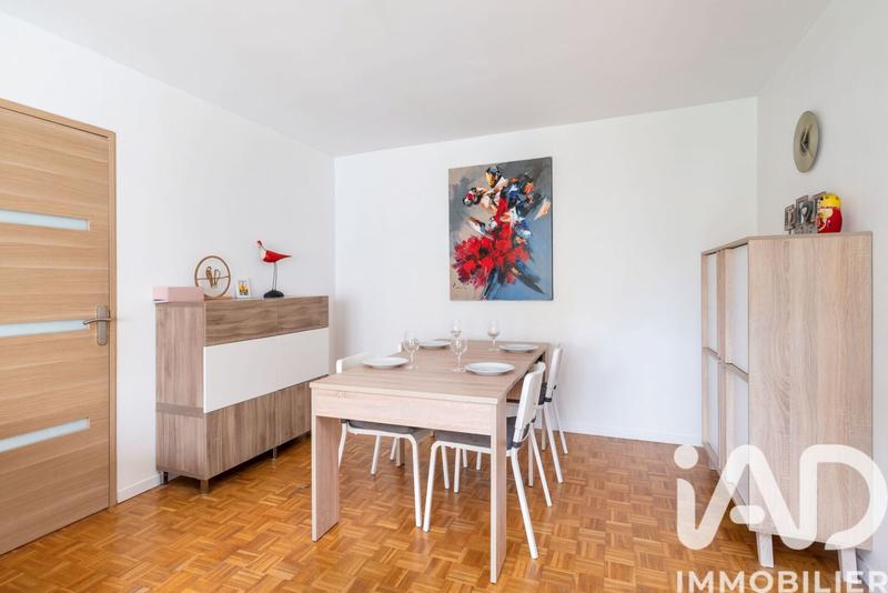 Appartement - 100 m² - 4 pièces