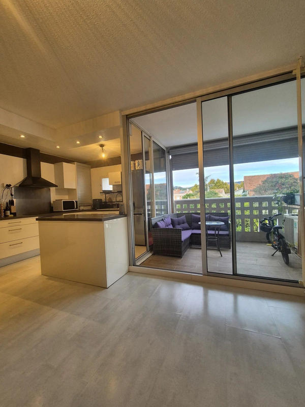 Appartement - 64 m² - 3 pièces