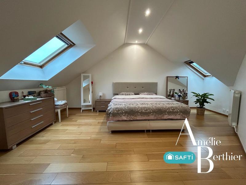 Maison - 135 m² - 6 pièces