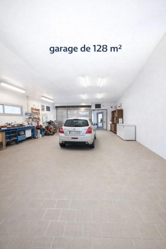Maison - 220 m² - 6 pièces