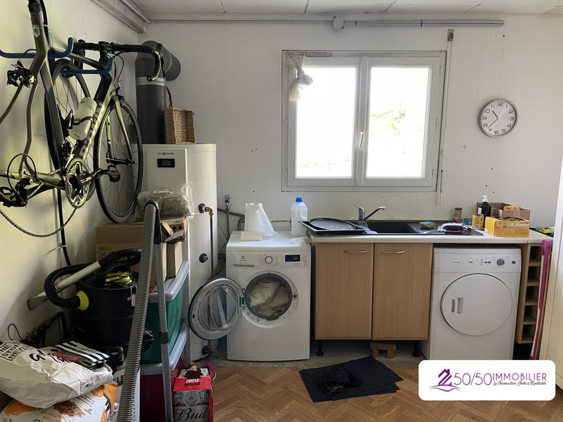 Maison - 90 m² - 5 pièces