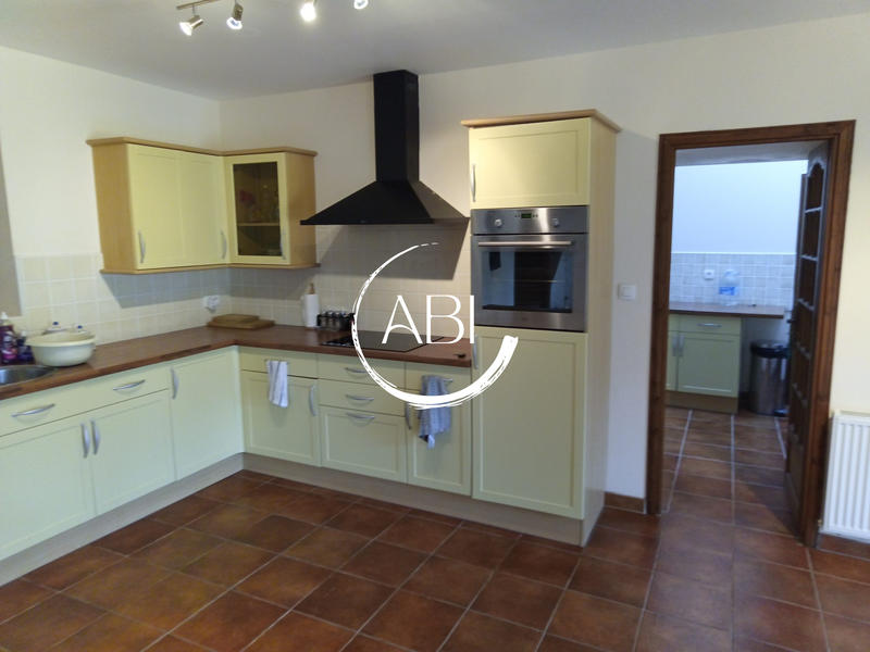 Maison - 185 m² - 6 pièces