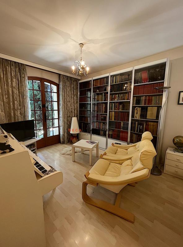 Villa - 165 m² - 6 pièces