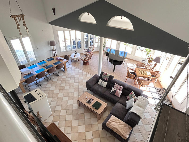 Maison - 245 m² - 7 pièces