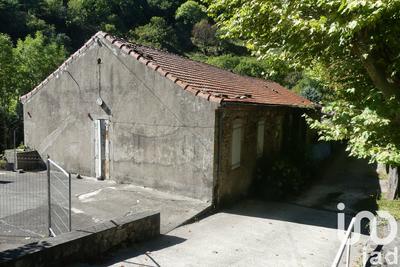 Maison - 255 m² - 10 pièces