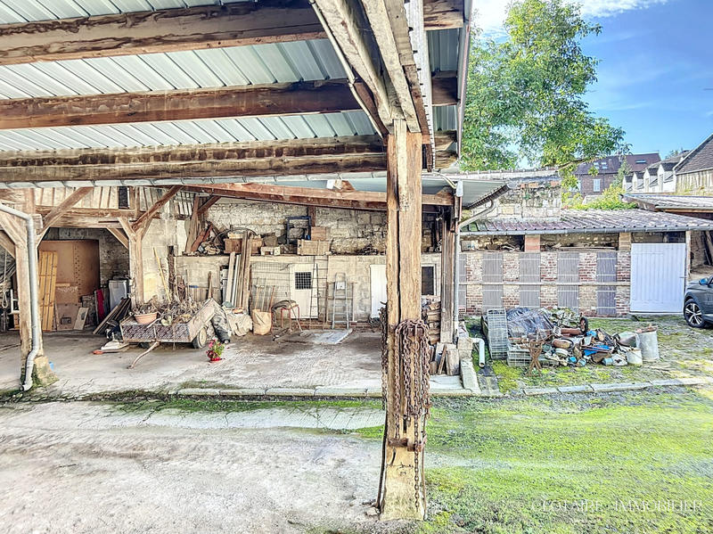 Ferme - 750 m² - 5 pièces