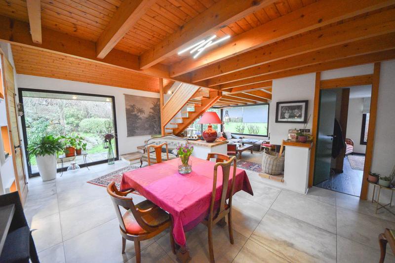 Maison d'architecte - 190 m² - 9 pièces