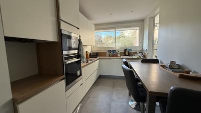 Appartement - 64 m² - 2 pièces