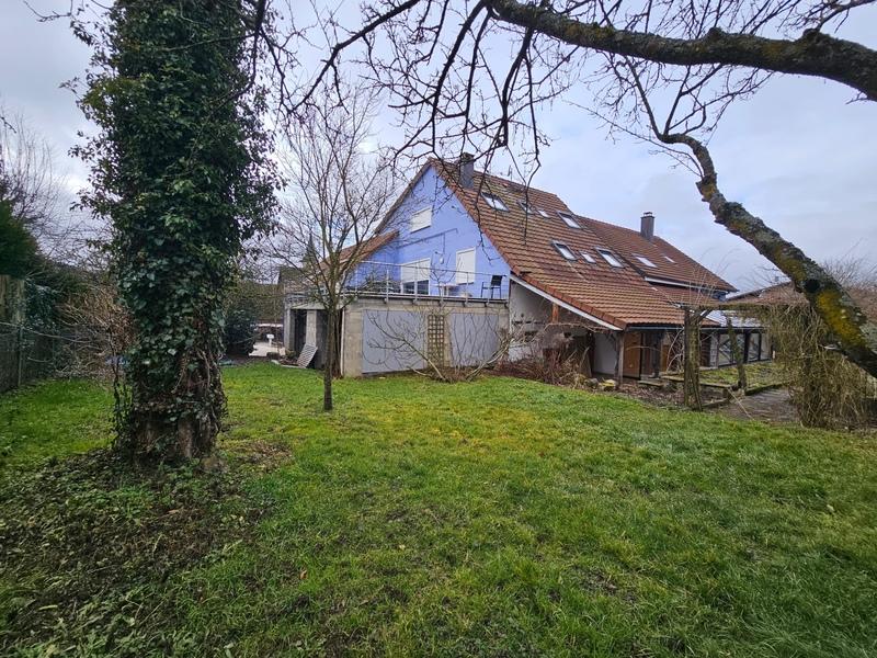 Maison traditionnelle - 224 m² - 7 pièces