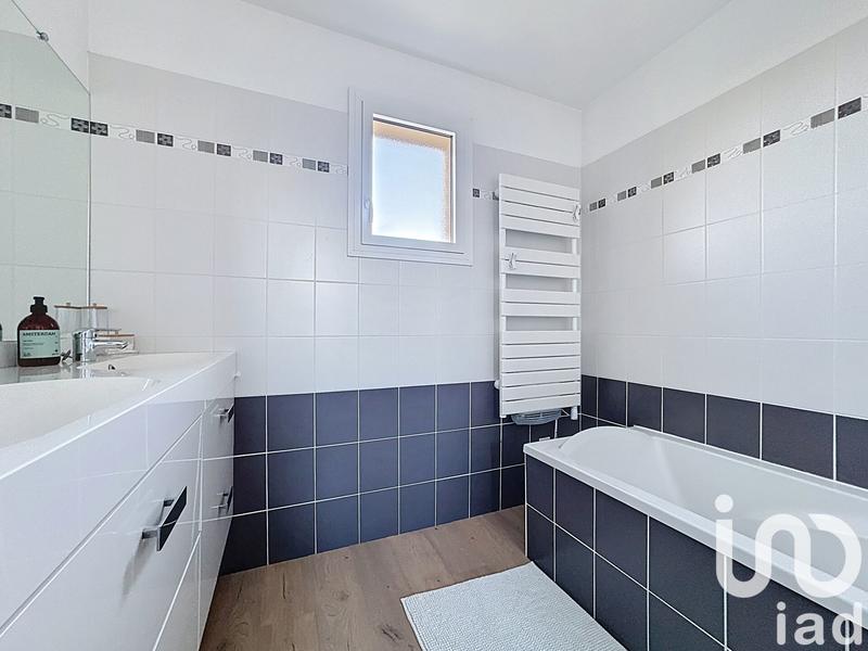 Maison - 155 m² - 8 pièces