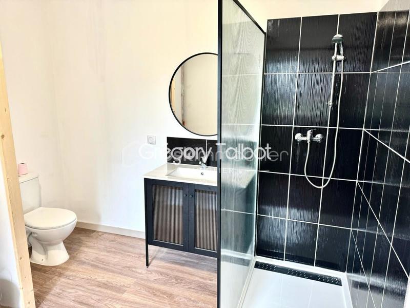 Maison - 301 m² - 11 pièces