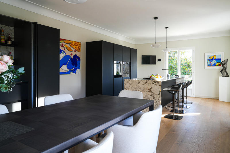 Maison - 200 m² - 7 pièces