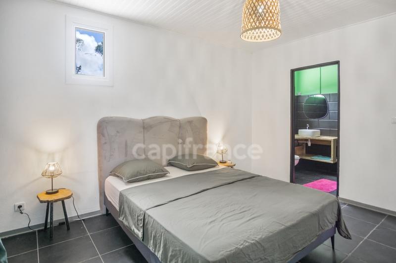 Immeuble - 285 m² - 11 pièces